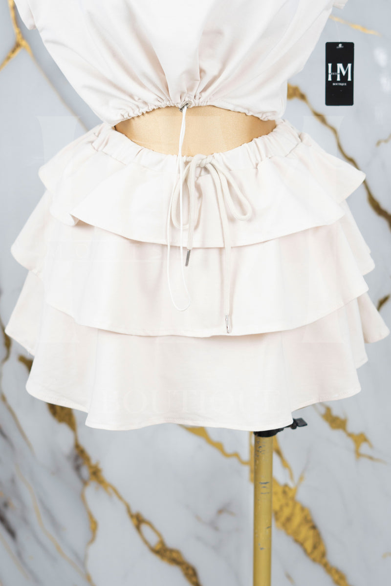 Conjunto casual con falda de olanes