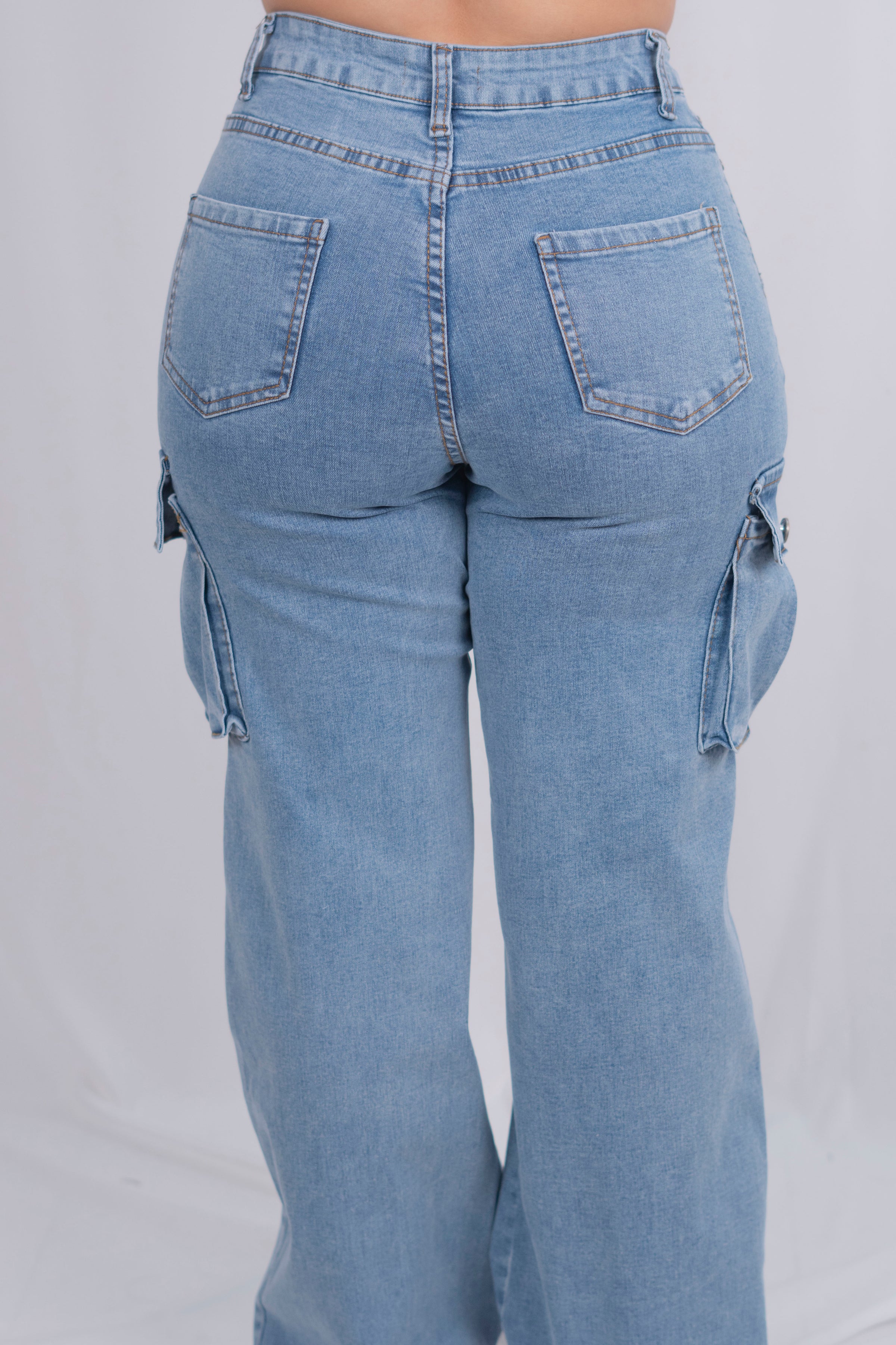 Pantalon cargo de pierna ancha