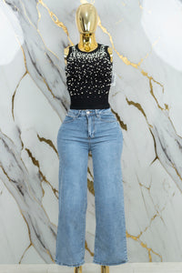Pantalon de mezclilla con detalle en perlas
