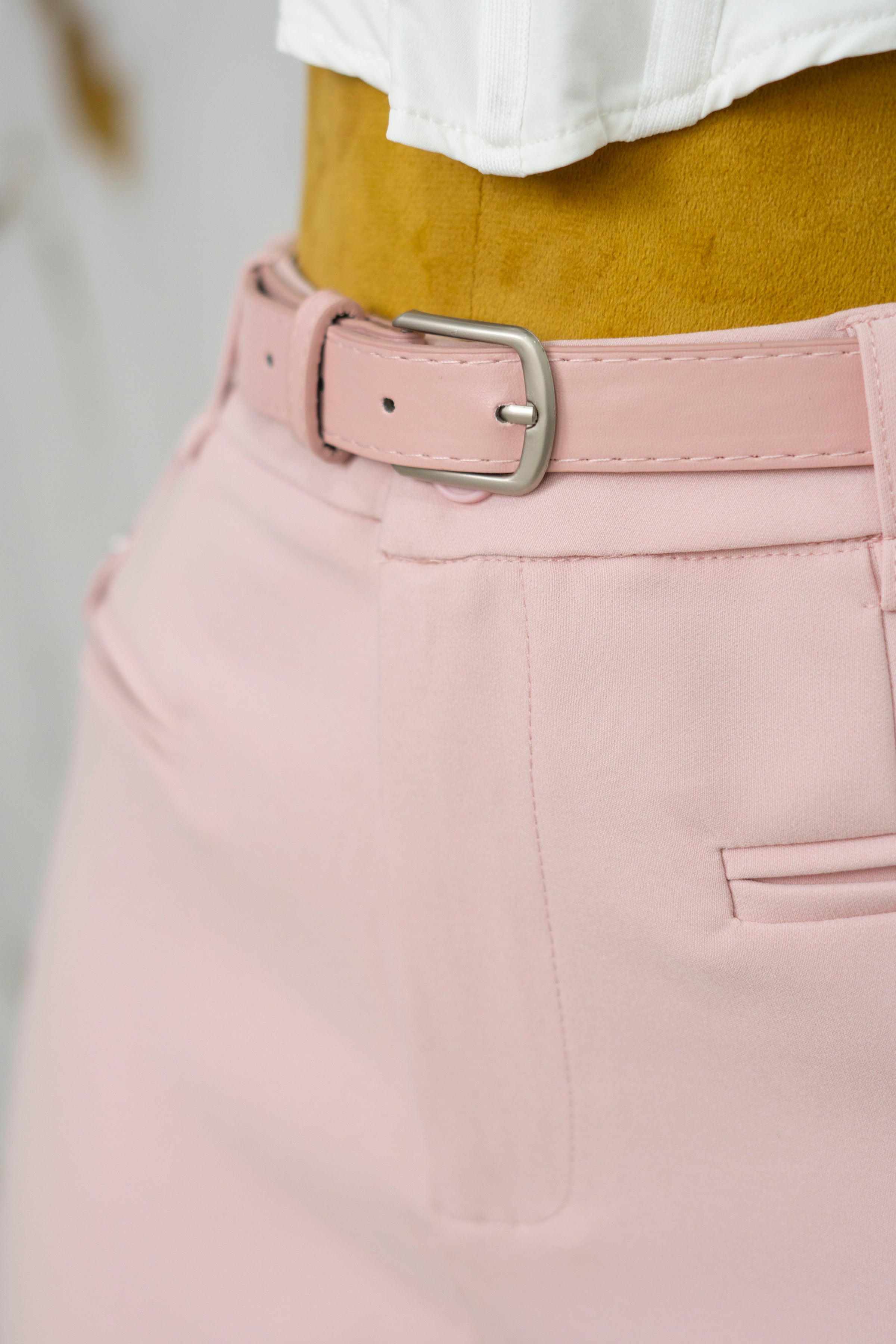 Short de vestir con cinto