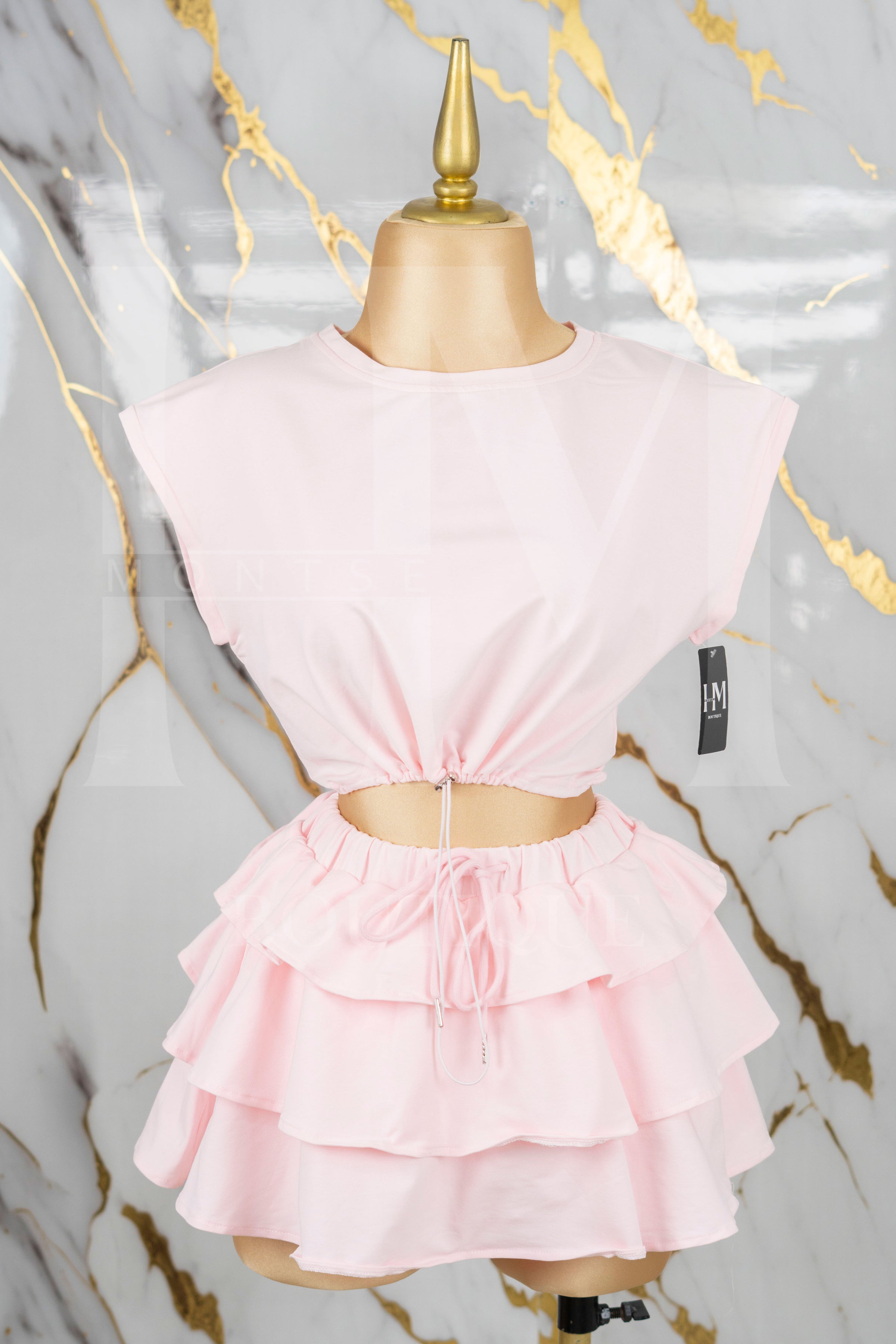 Conjunto casual con falda de olanes