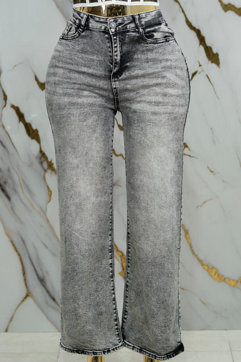 Pantalón gris deslavado
