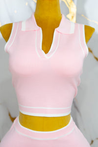 Conjunto casual de falda y blusa con cuello