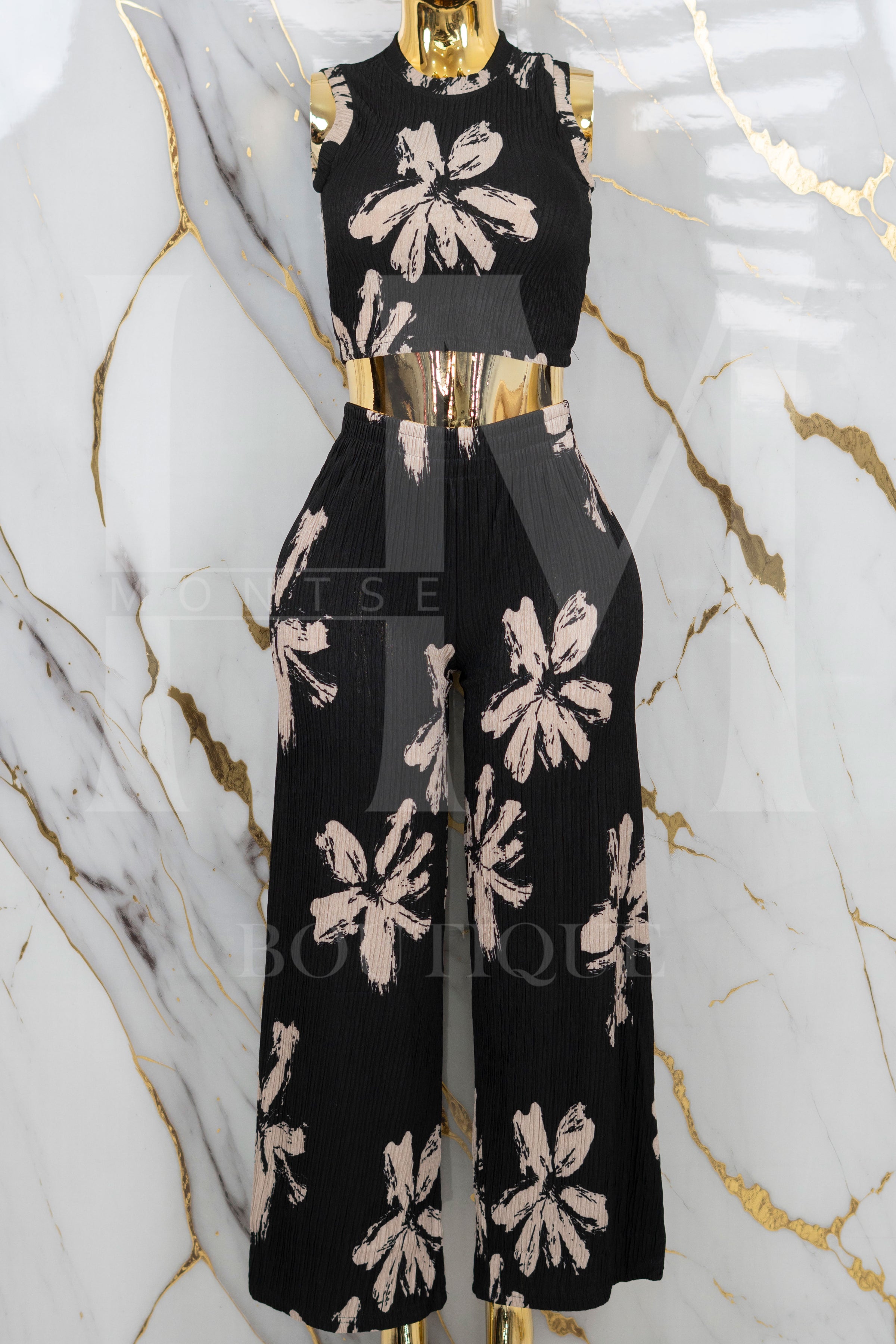 Conjunto floreado de pantalón holgado