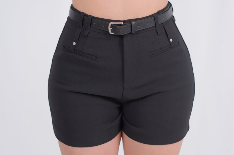 Short de vestir con cinto