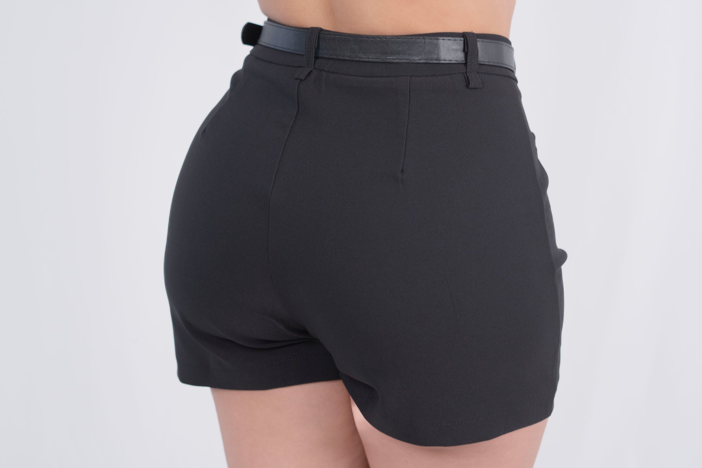 Short de vestir con cinto
