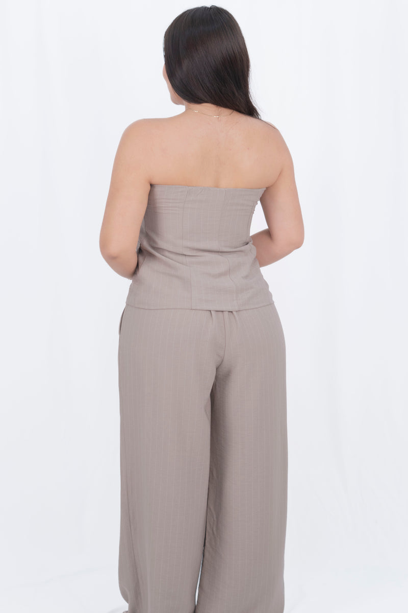 Conjunto formal de pantalon ancho con pinzas