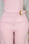 Conjunto con detalles en broches dorados