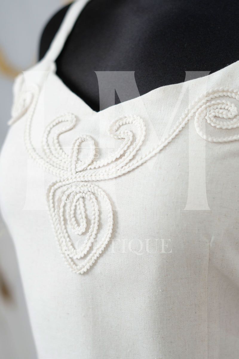 Conjunto con detalles bordados