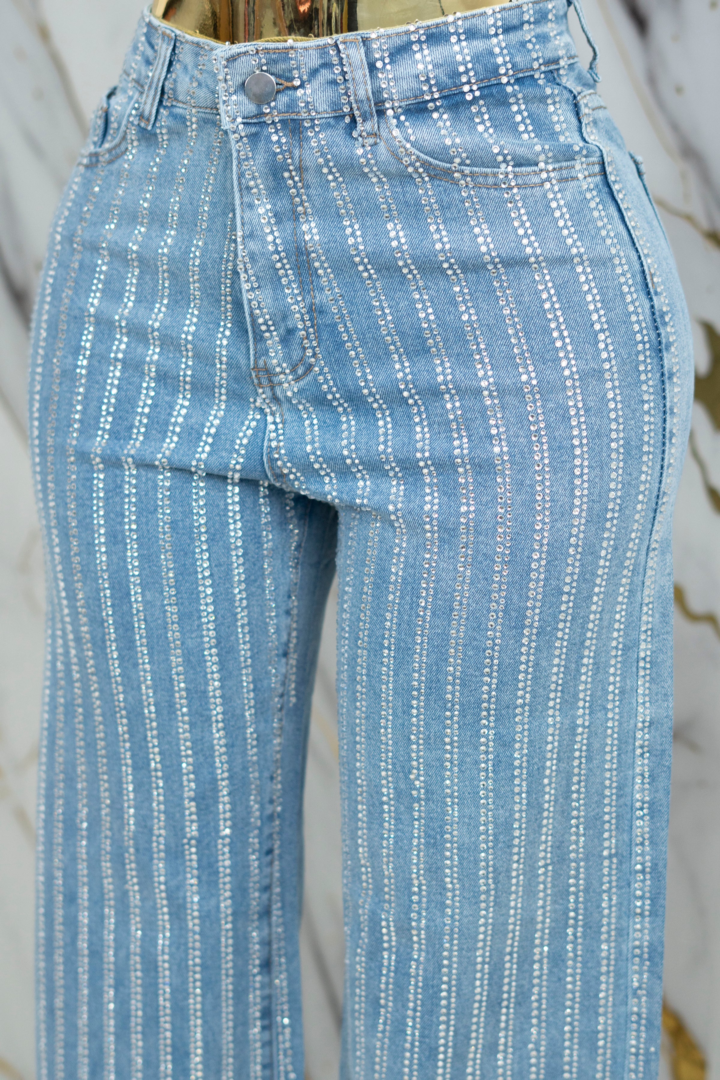 Pantalón de mezclilla rayado de piedras