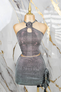 Conjunto de brillo con detalles de flor