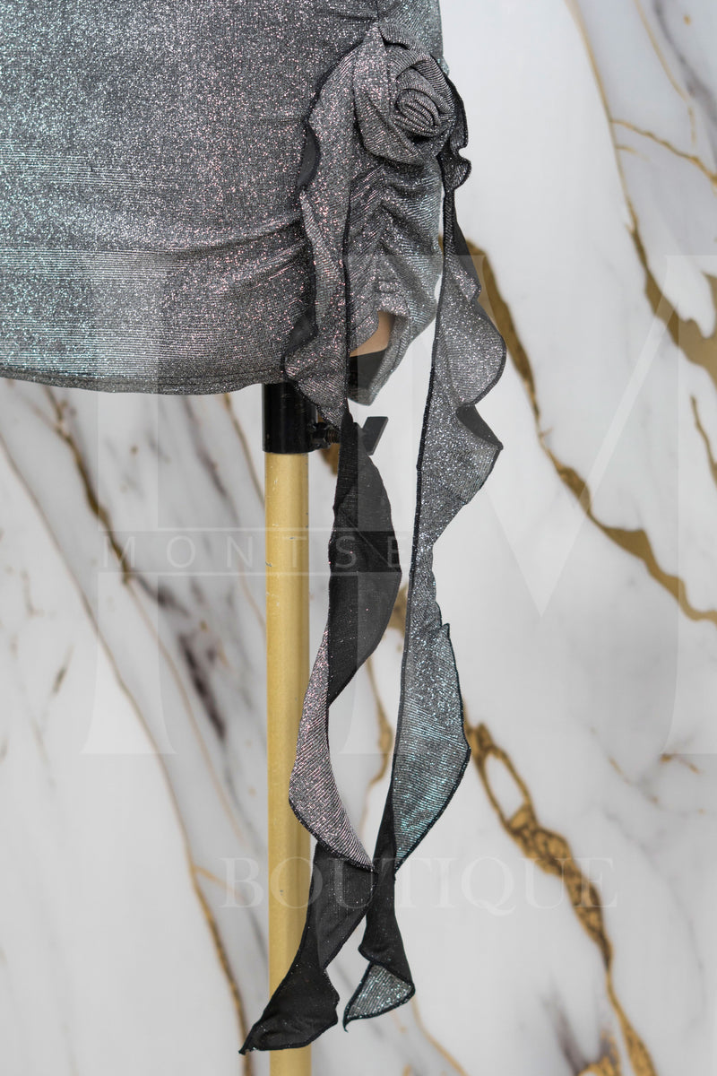 Conjunto de brillo con detalles de flor