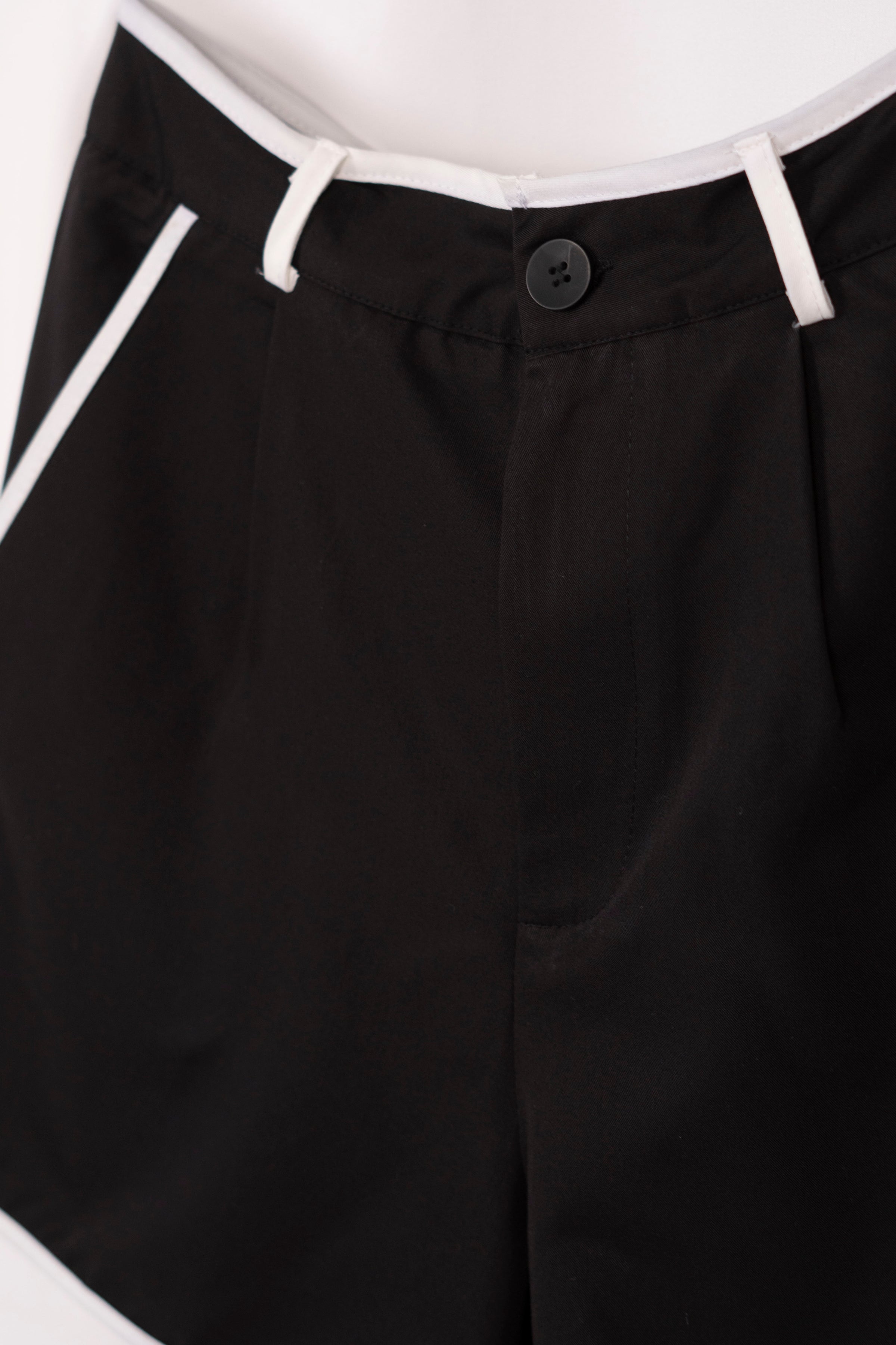 Conjunto casual con escote en pecho y copas