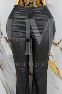 Pantalón de vinipiel