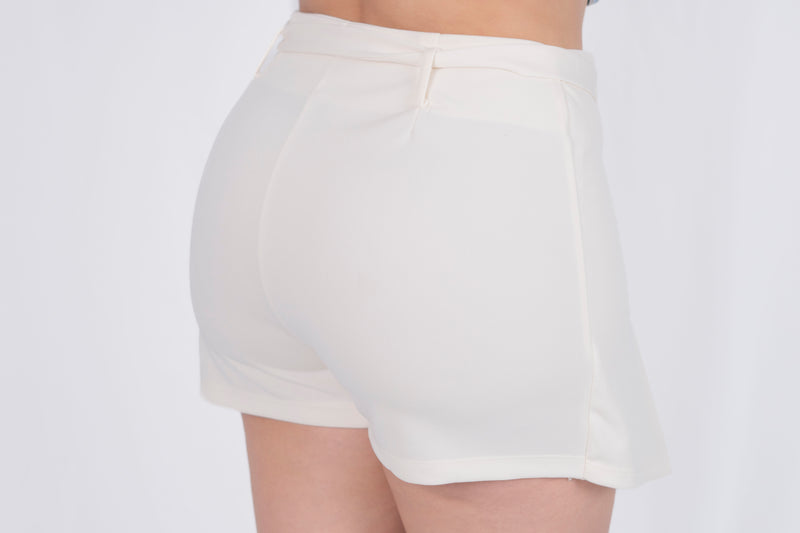 Short falda con cinto