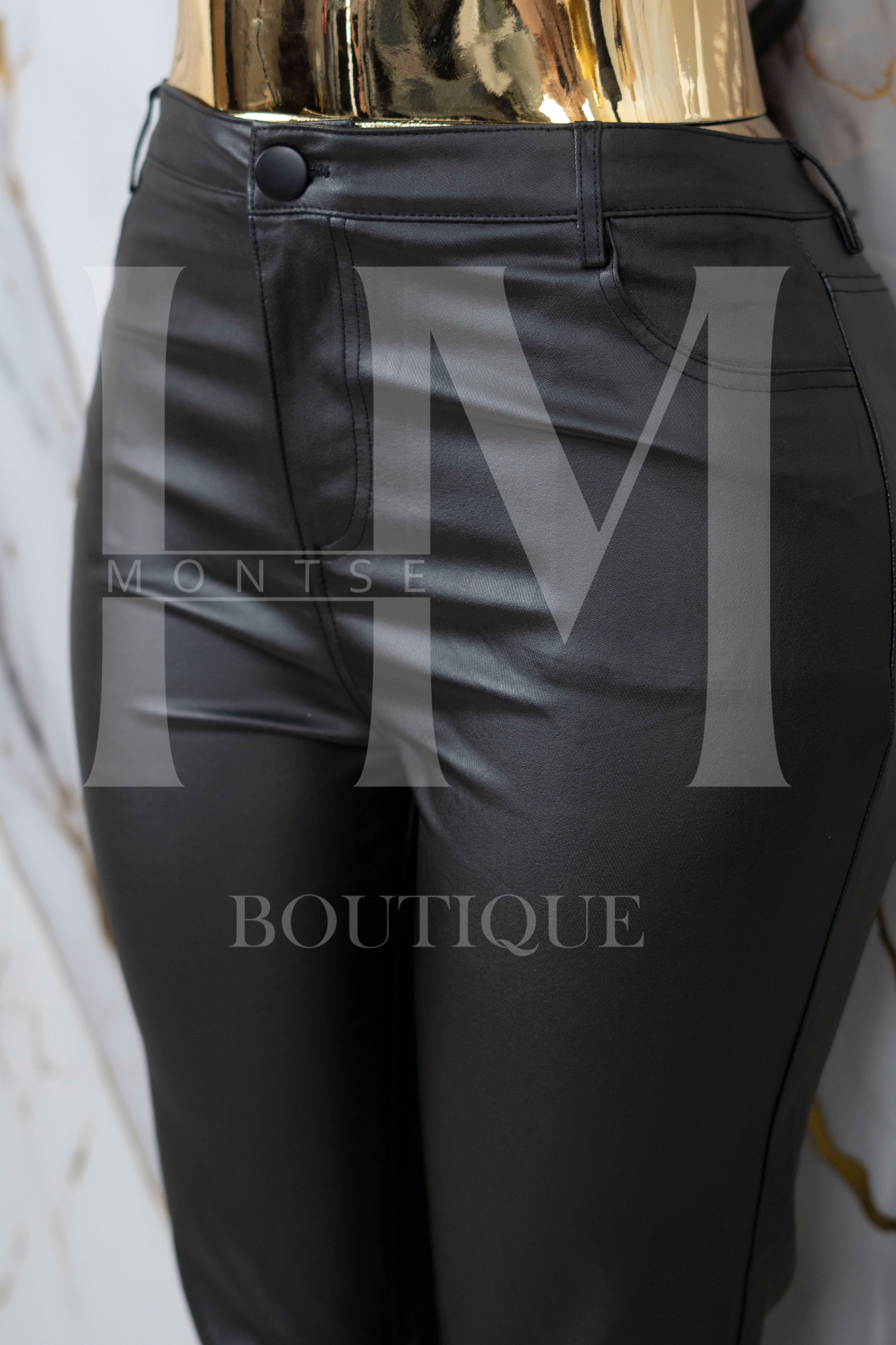 Pantalón de vinipiel