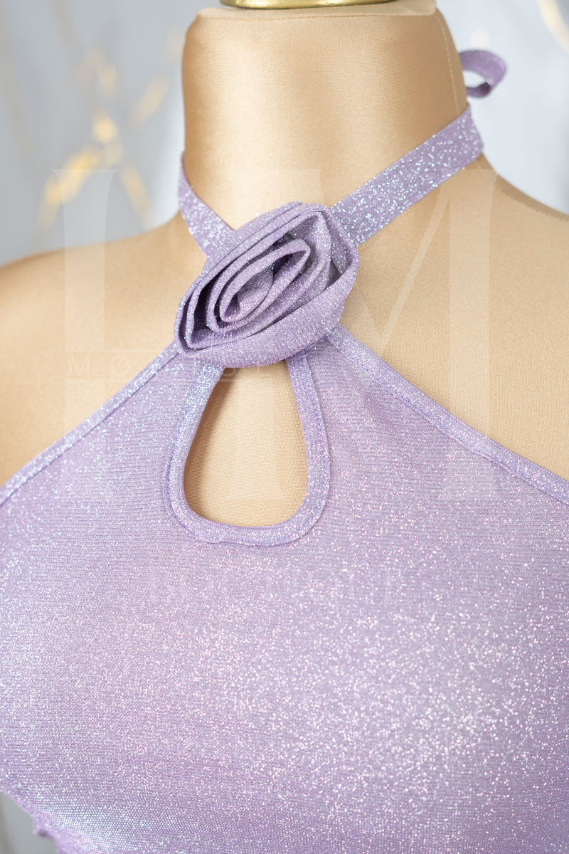 Conjunto de brillo con detalles de flor