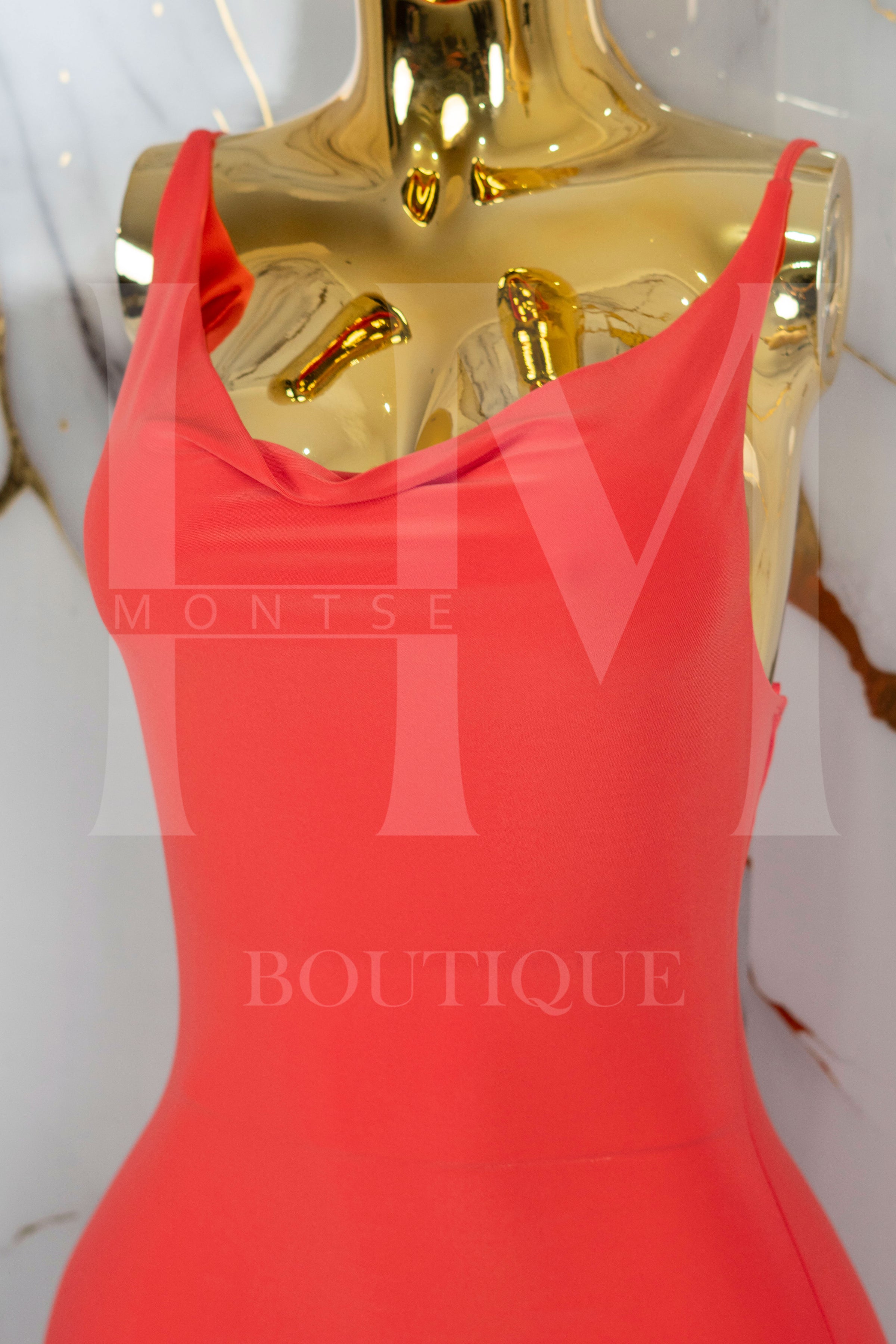Vestido largo con pecho holgado