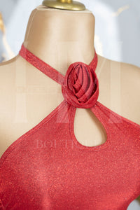 Conjunto de brillo con detalles de flor