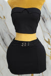 conjunto de top y falda con cintos