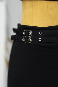 conjunto de top y falda con cintos