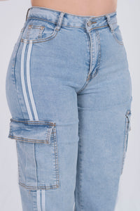 Pantalon cargo con rayas