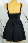 Vestido corto con tipo corset