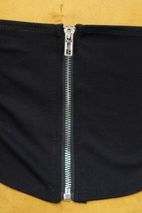 conjunto de top y falda con cintos