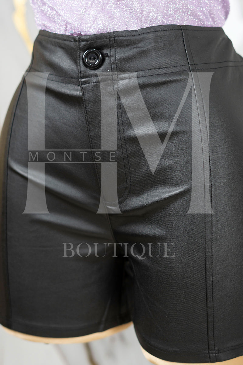 Short de vinipiel
