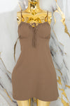 Vestido casual corto de tirantes