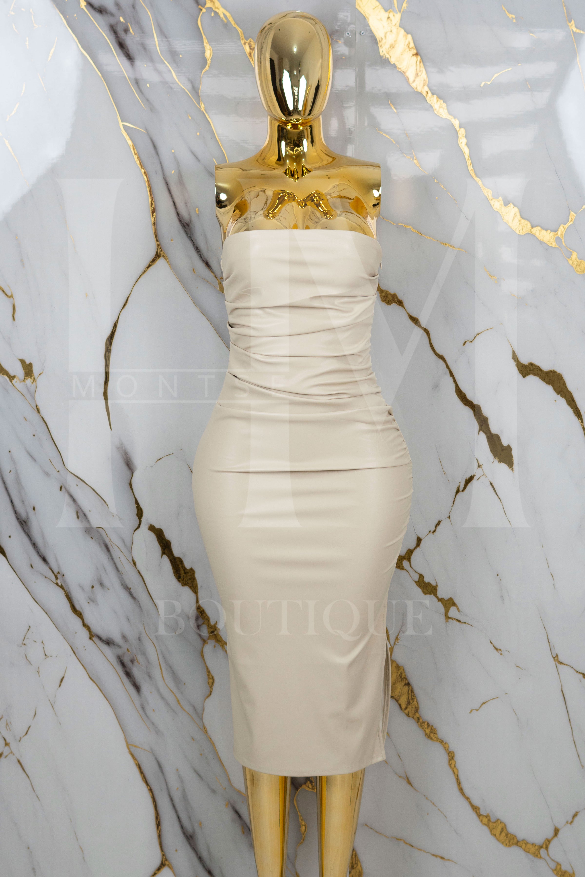Vestido de vinipiel