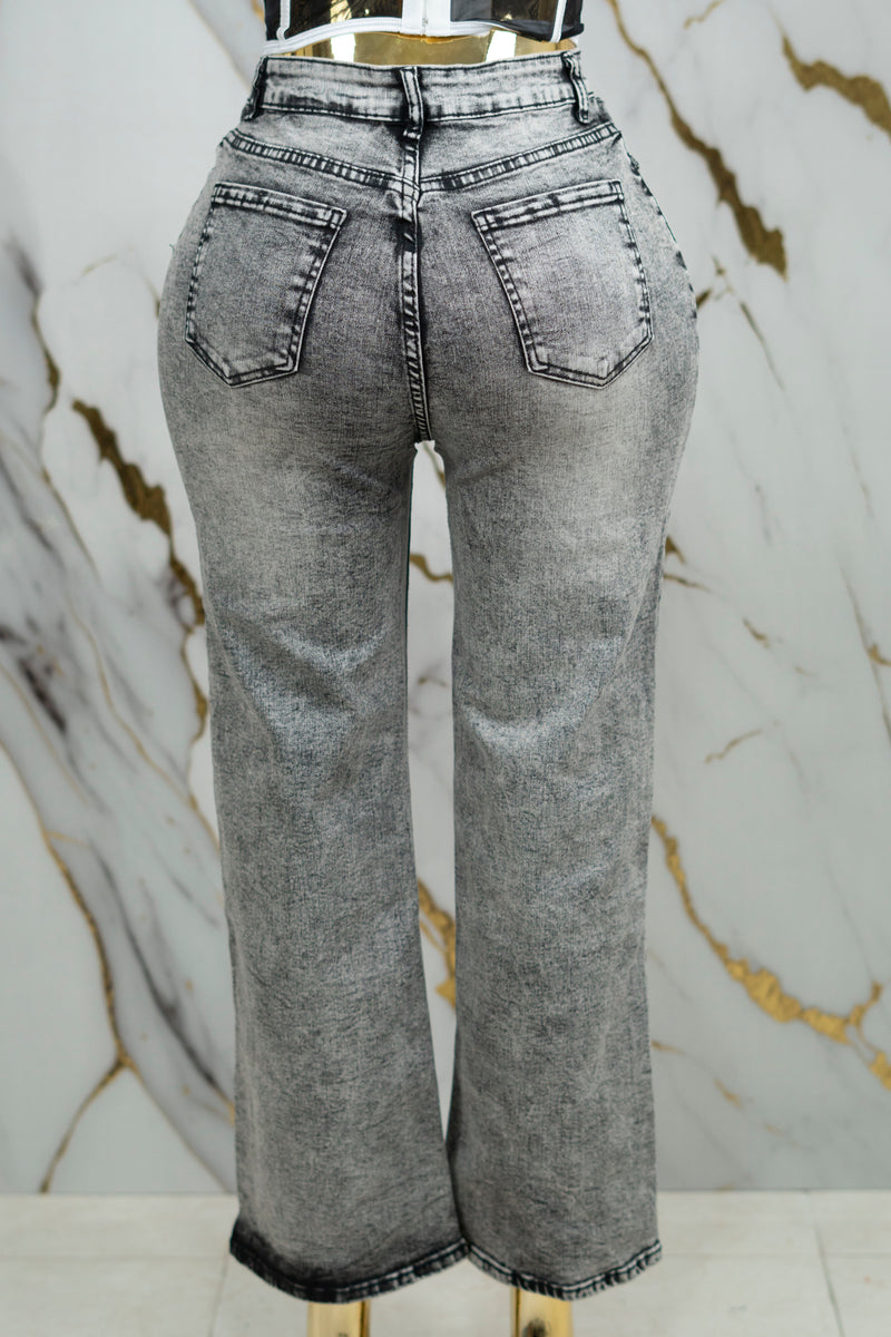 Pantalón gris deslavado
