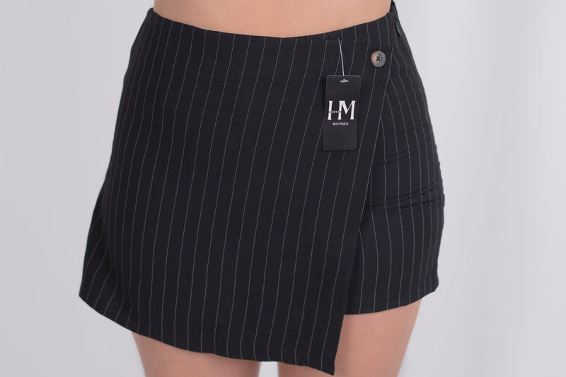 Conjunto rayado formal de short y falda