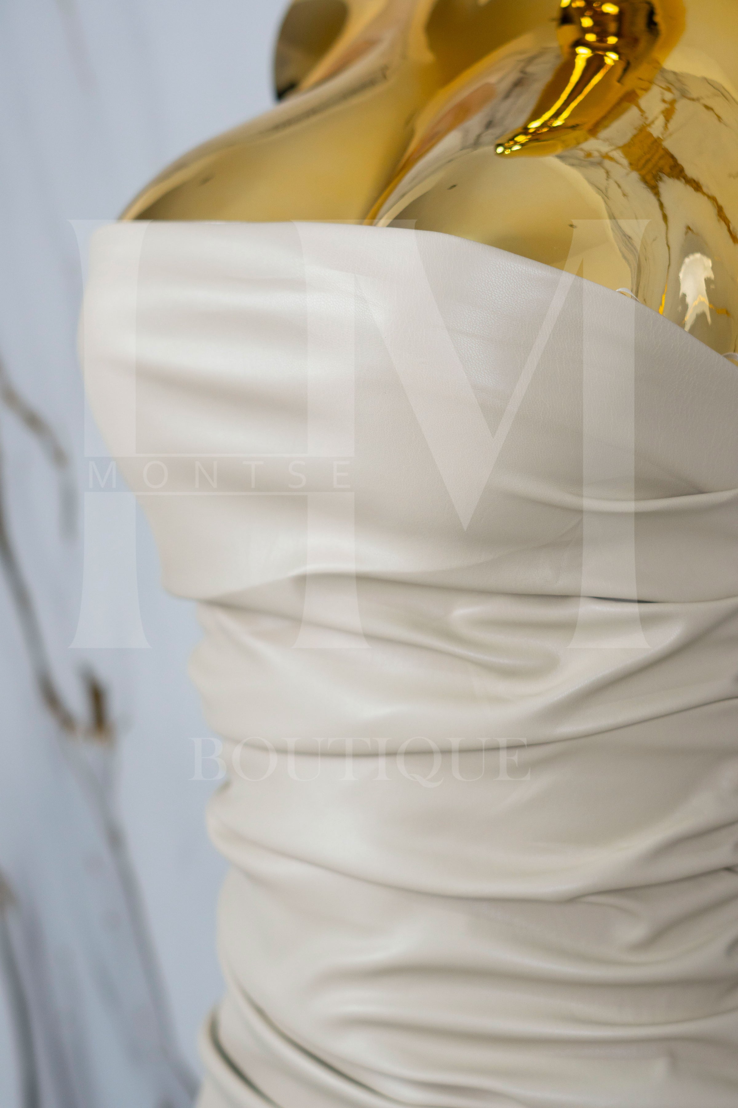 Vestido de vinipiel