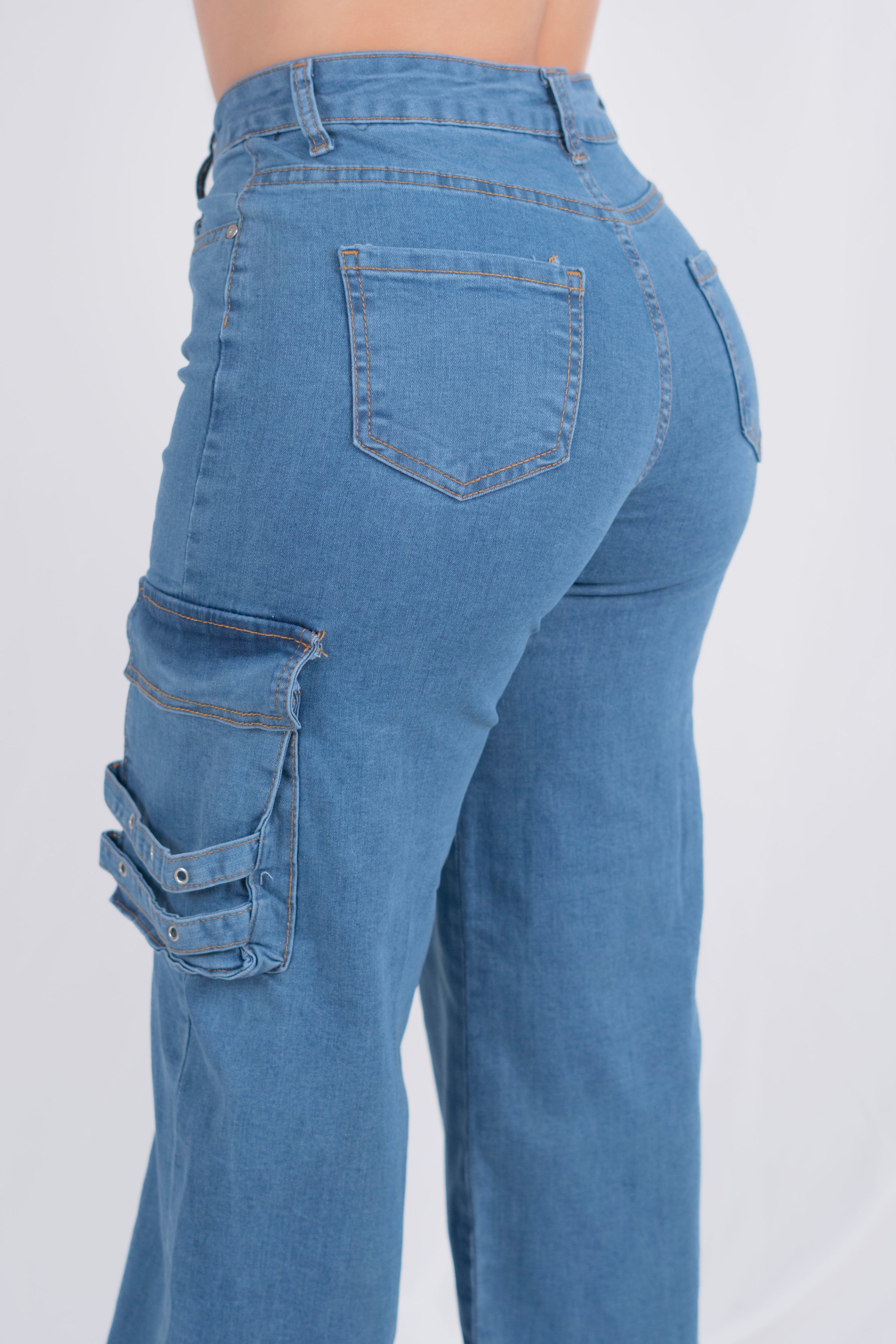Pantalon cargo de tiro alto y pierna ancha