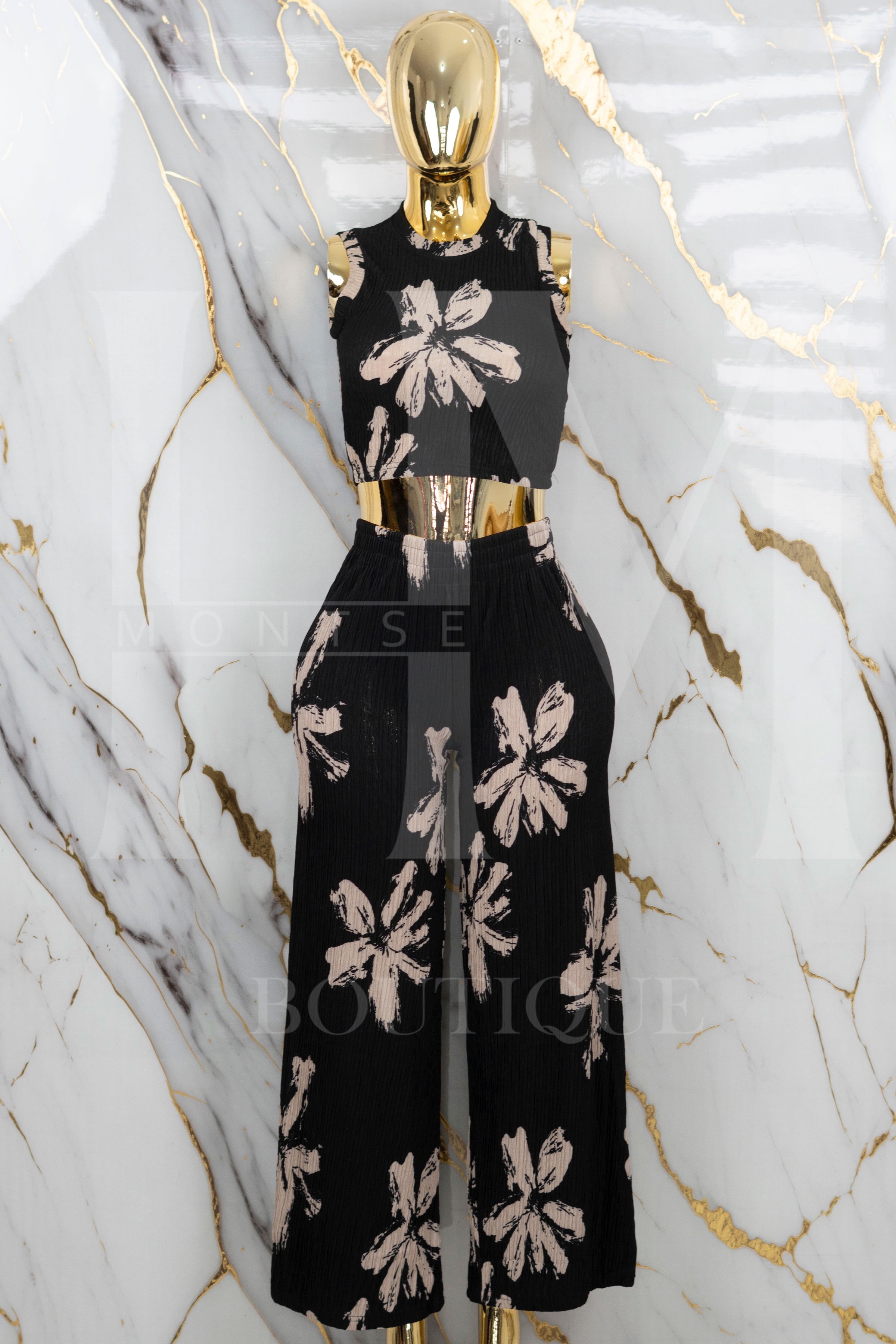 Conjunto floreado de pantalón holgado