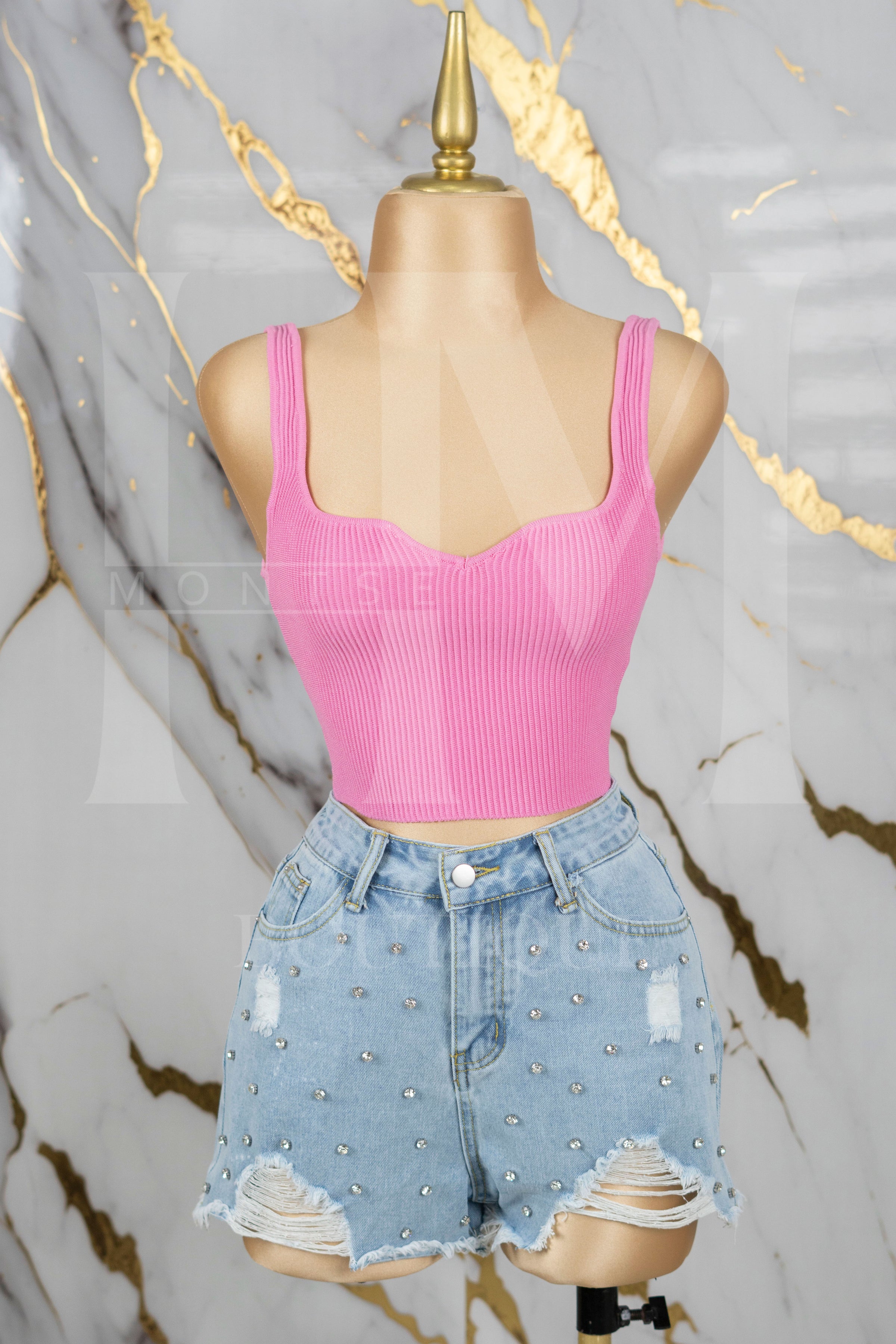 Short de mezclilla con detalle de piedras