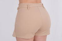Short falda con cinto