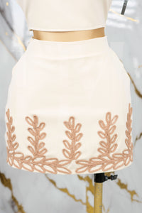 Conjunto de short falda con detalles bordados