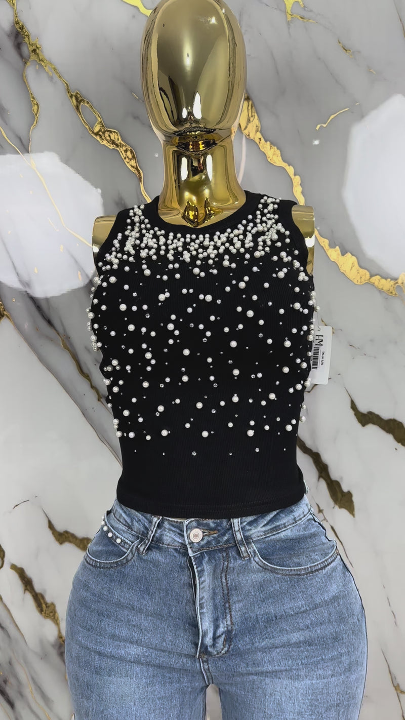 Pantalon de mezclilla con detalle en perlas